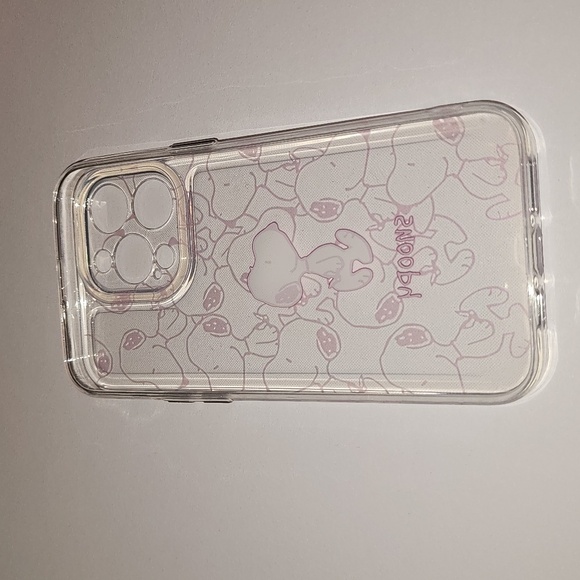 Brand new Apple IPhone 🍎 15 Pro Max   Peanuts Snoopy soft Silicone Phone - Picture 8 of 8